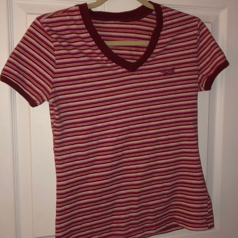 STRIPED VINTAGE V NECK